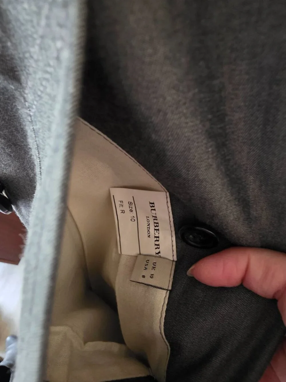 Burberry Gray Classic Trench Size 10 R, Excellent condition - Picture 5 of 16
